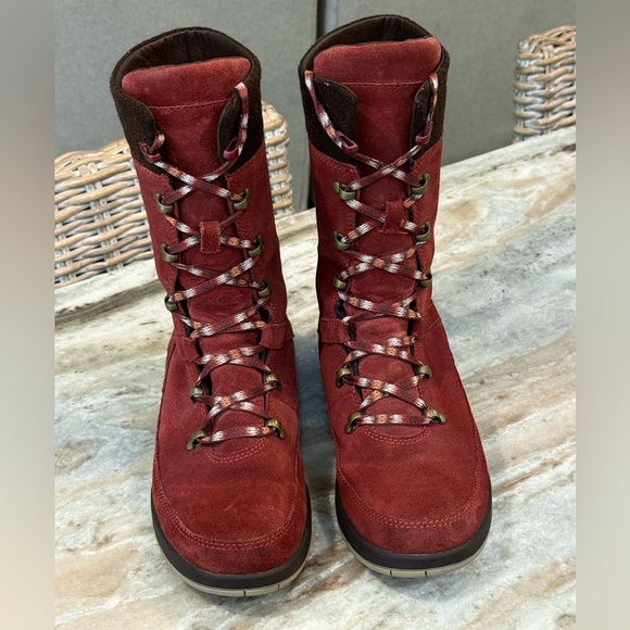 Women’s CHACO Uma Incense red suede lace up boots- Size 8.5. - Picture 3 of 10